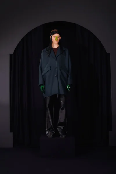 Look 30